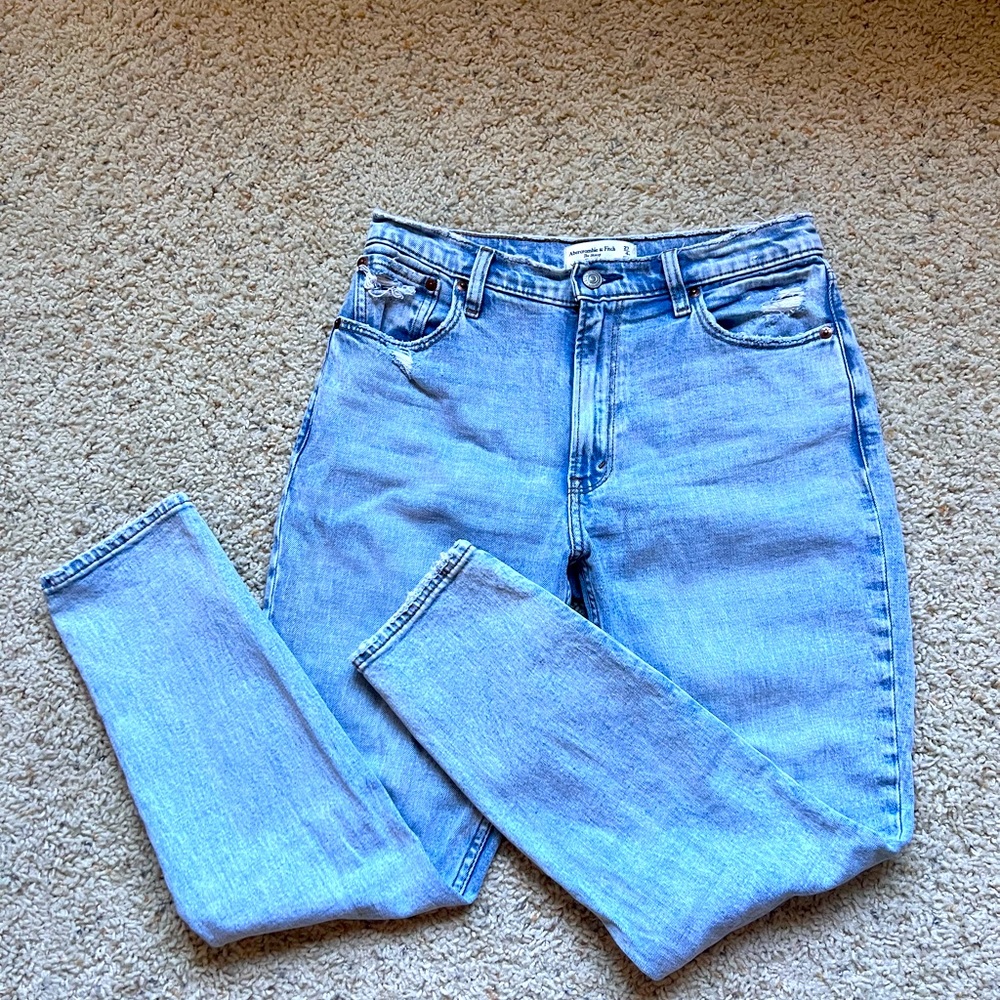 A&F women’s blue skinny jeans